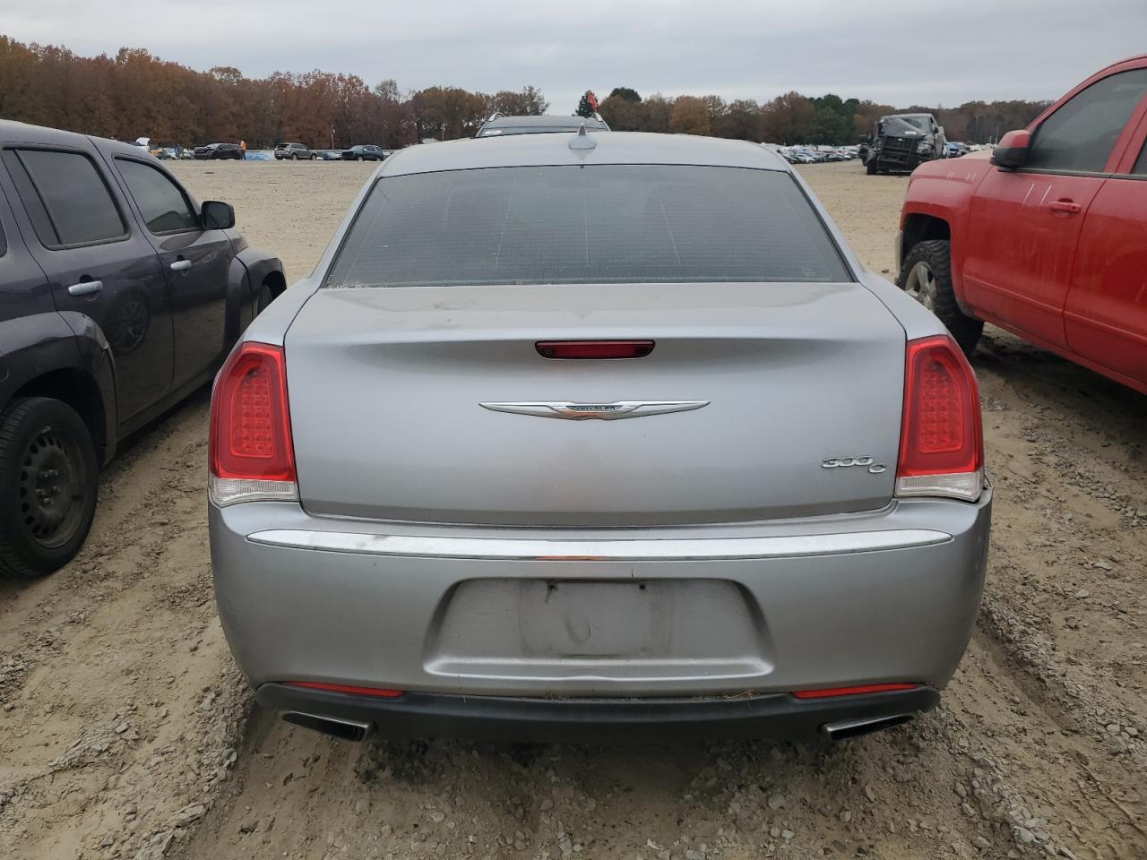 Chrysler 300 Image 3