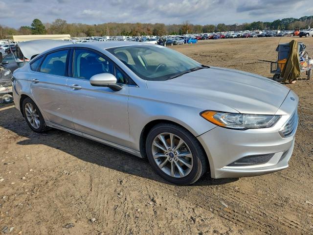 Ford Fusion Se Image 9