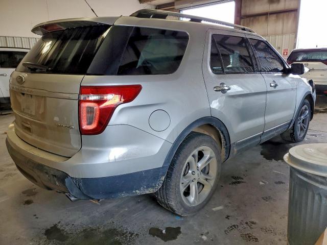 Ford Explorer Limited Image 8