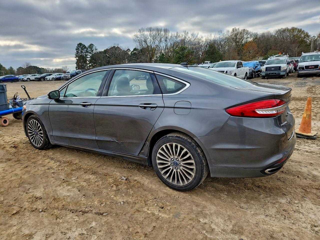 Ford Fusion Se Image 7