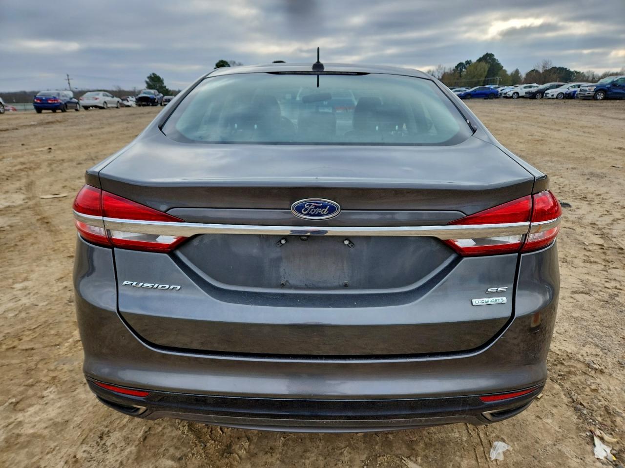 Ford Fusion Se Image 4