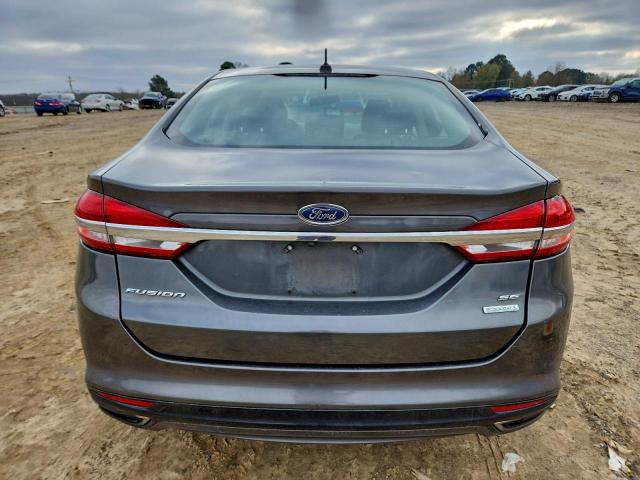 Ford Fusion Se Image 4