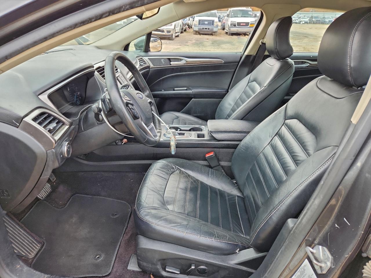 Ford Fusion Se Image 11