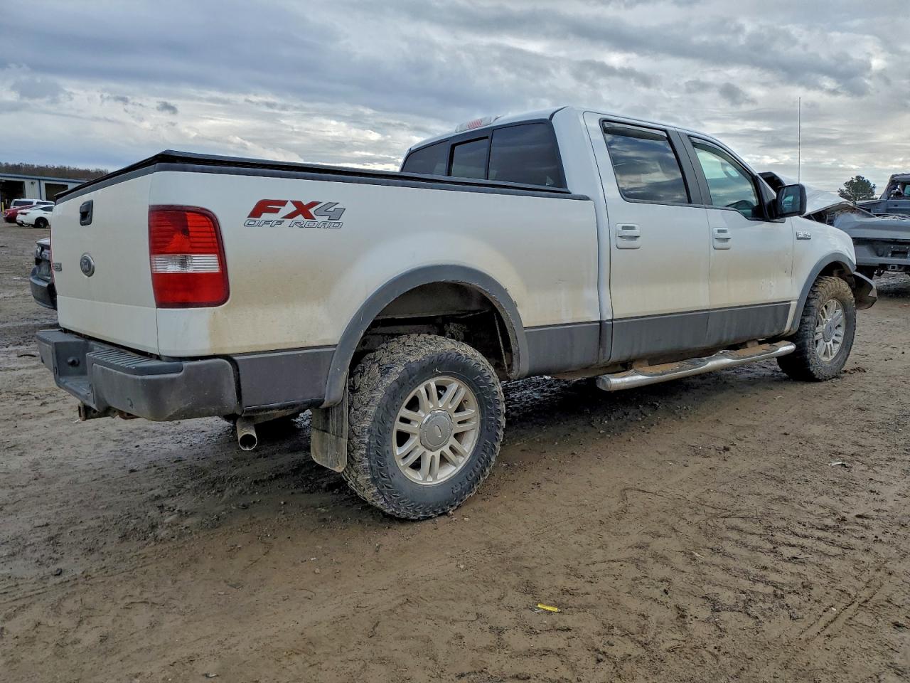 Ford F-150 Supercrew Image 7