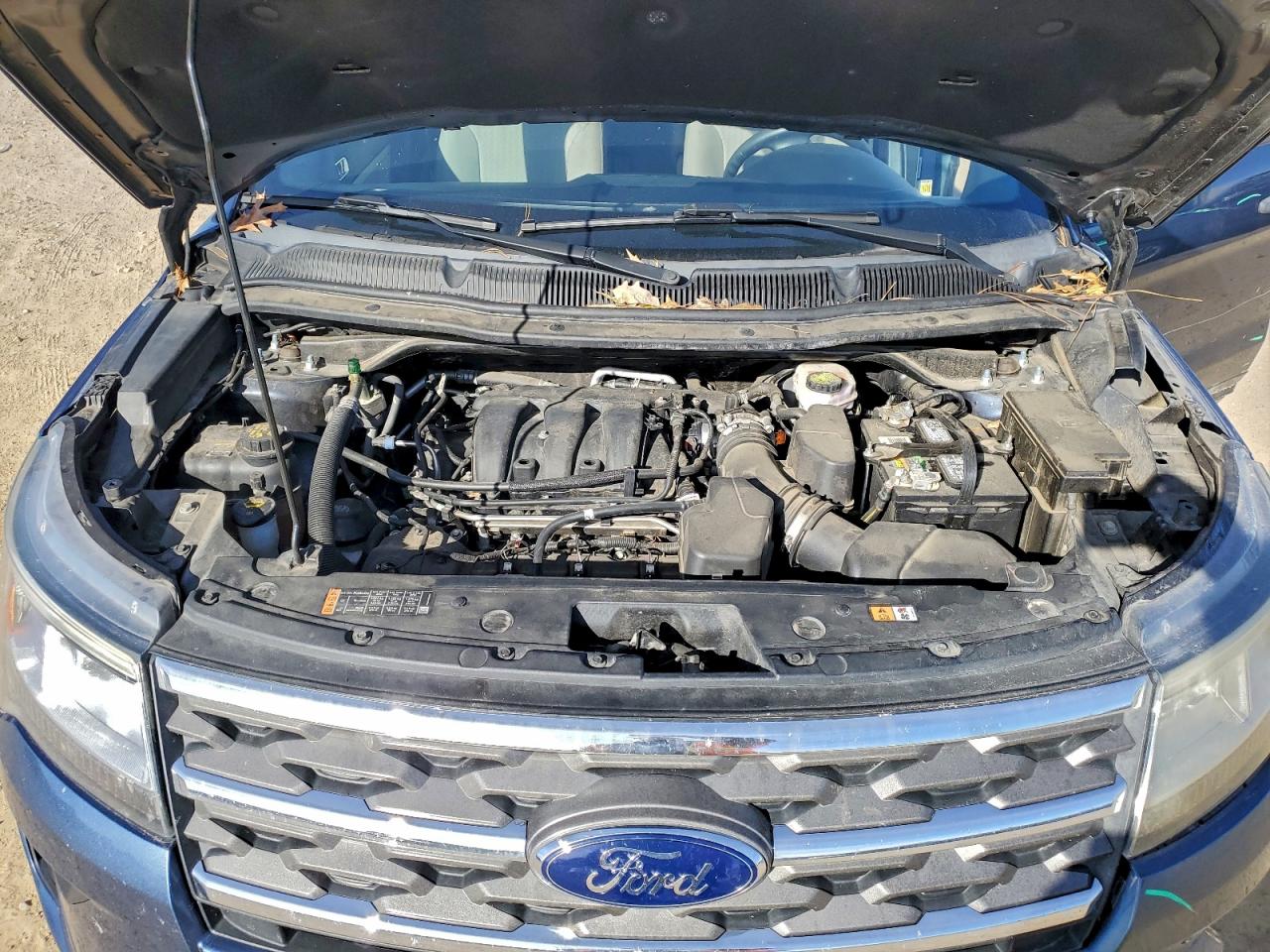 Ford Explorer Image 10