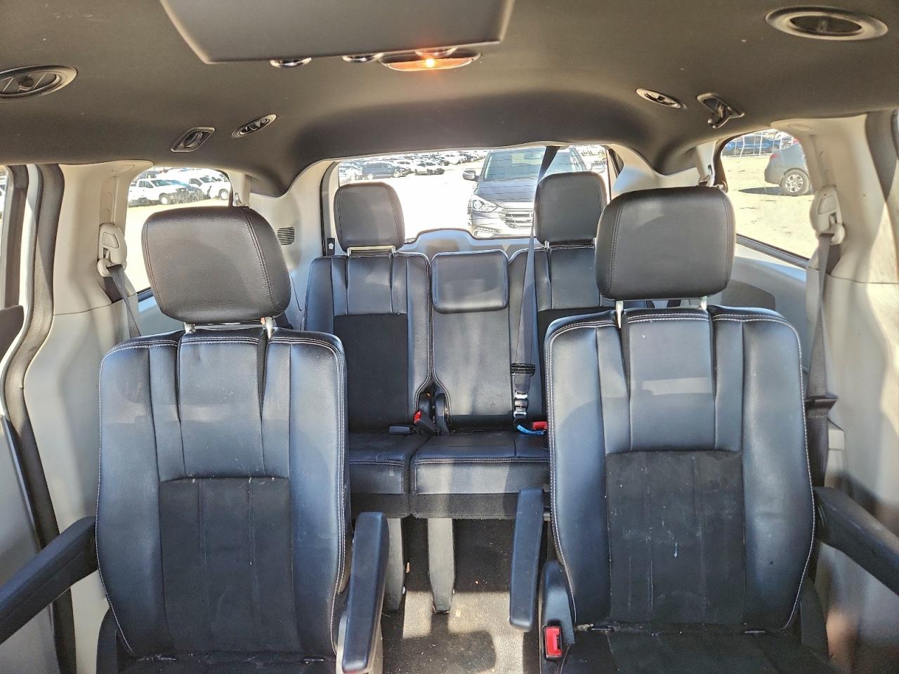 Dodge Caravan Sxt Image 12