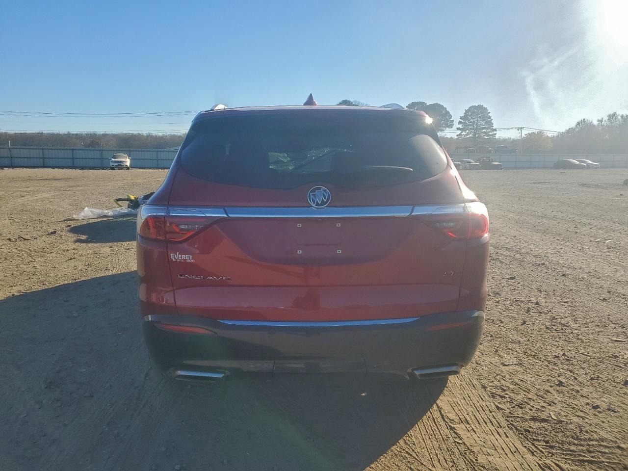 Buick Enclave Essence Image 9