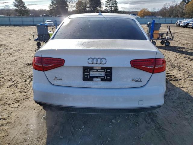 Audi A4 Premium Image 3