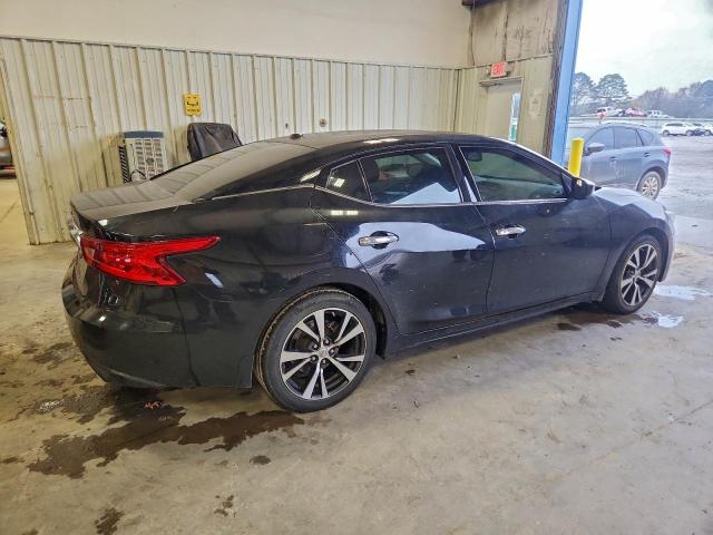 Nissan Maxima 3.5s Image 4