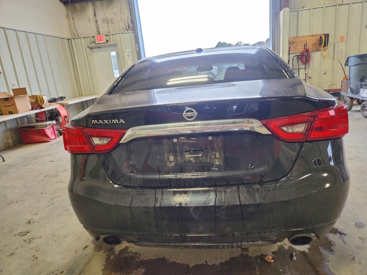 Nissan Maxima 3.5s Image 2