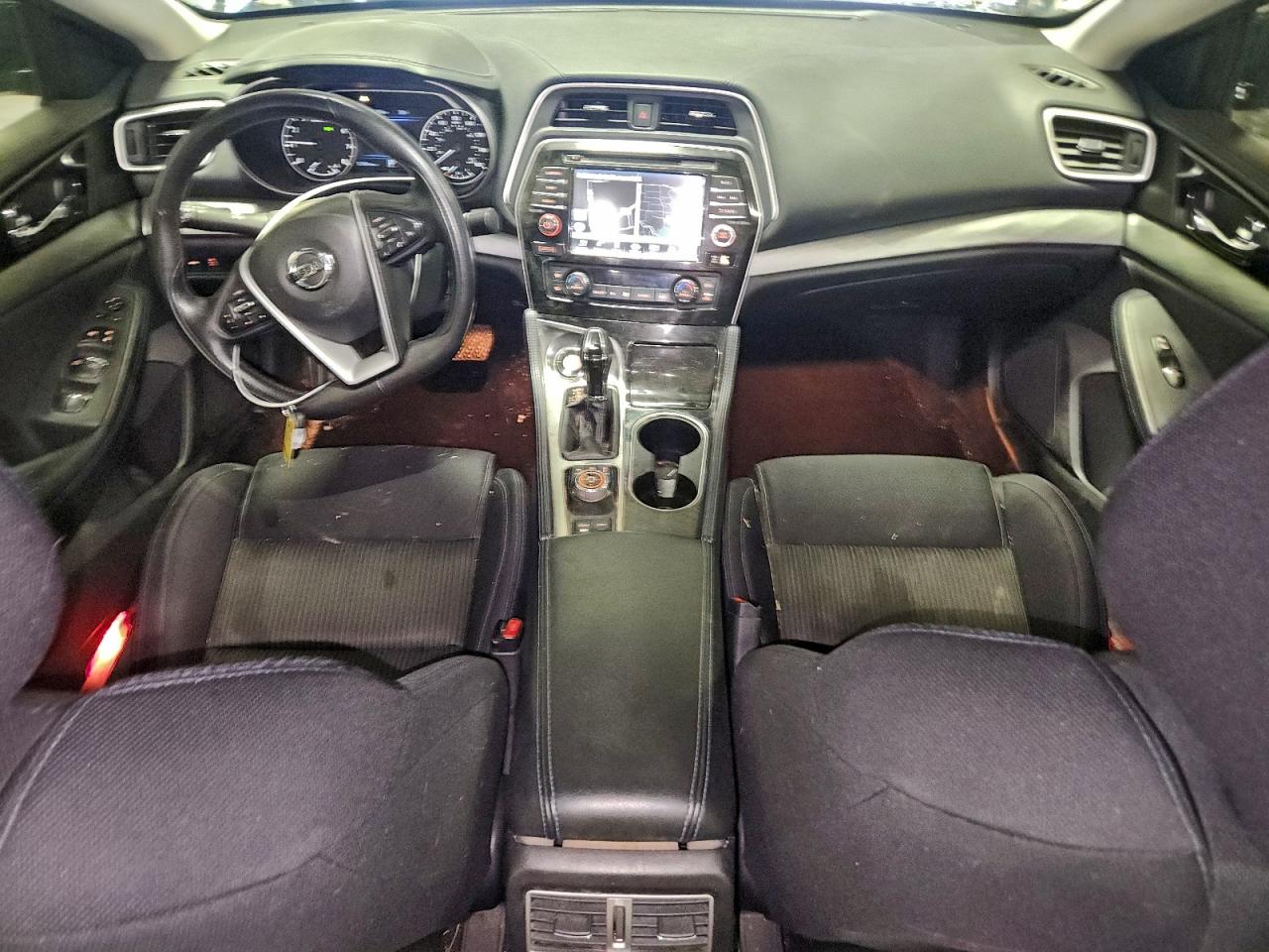 Nissan Maxima 3.5s Image 10