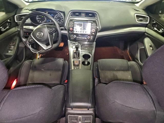 Nissan Maxima 3.5s Image 10