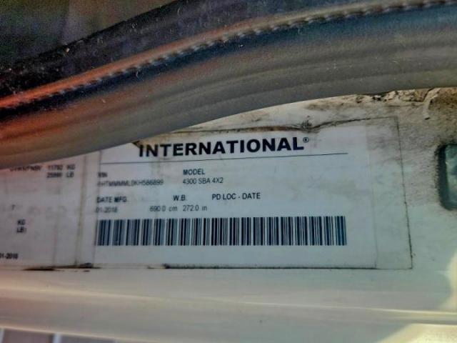 International 4300 4300 Image 7