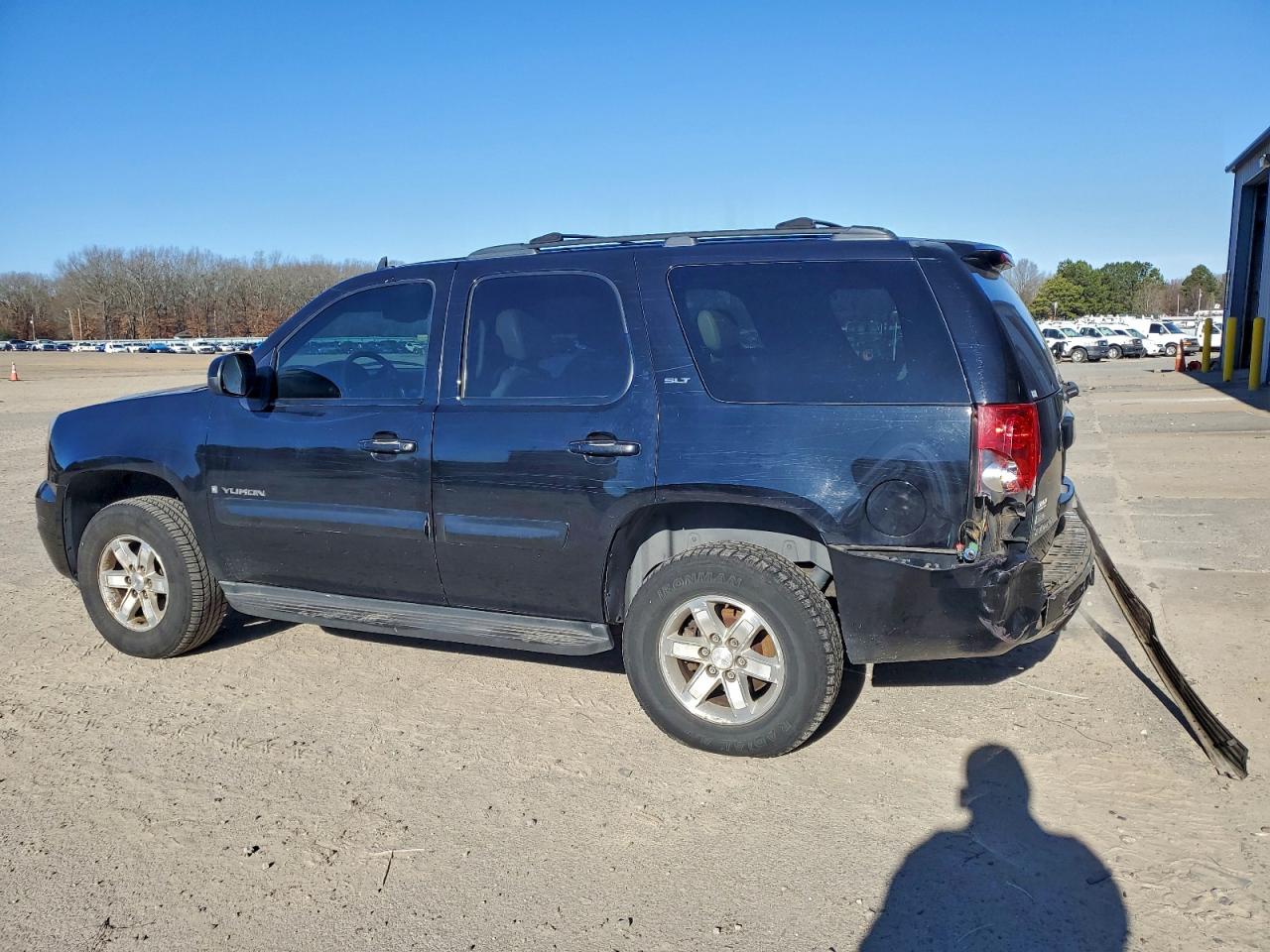 GMC Yukon Slt Image 12