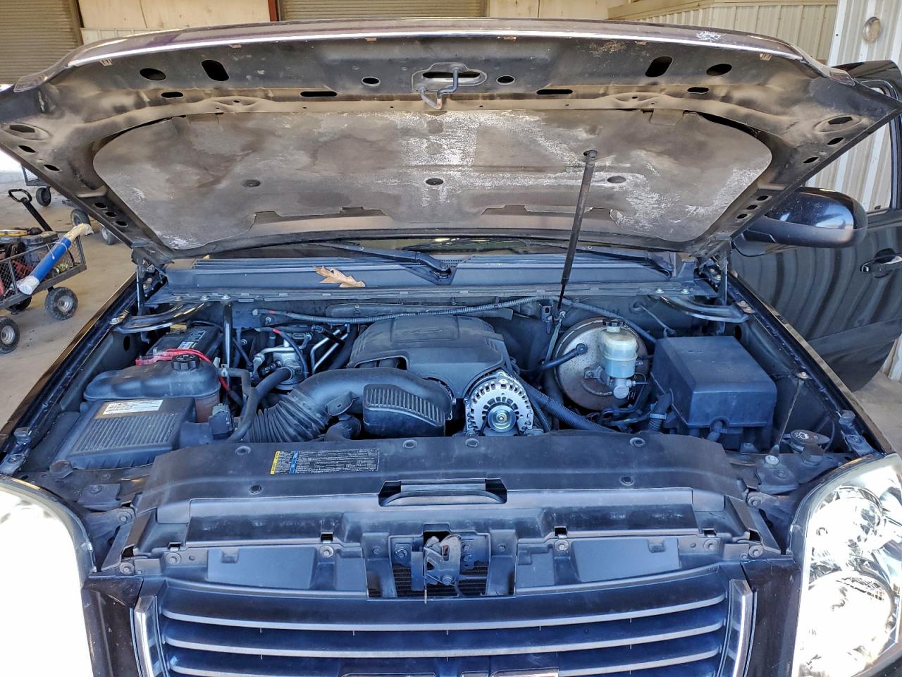 GMC Yukon Slt Image 3