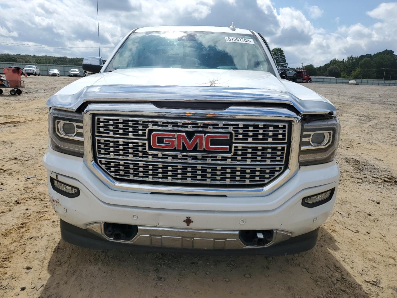 GMC Sierra K1500 Denali Image 4