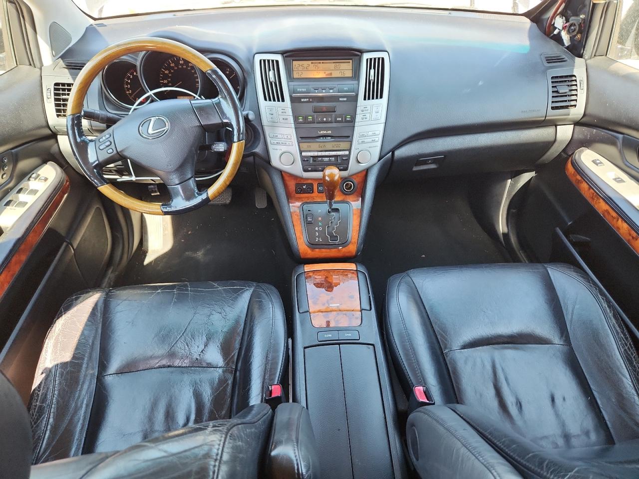 Lexus RX 330 Image 10