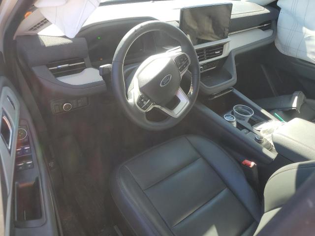 Ford Explorer Active Image 3