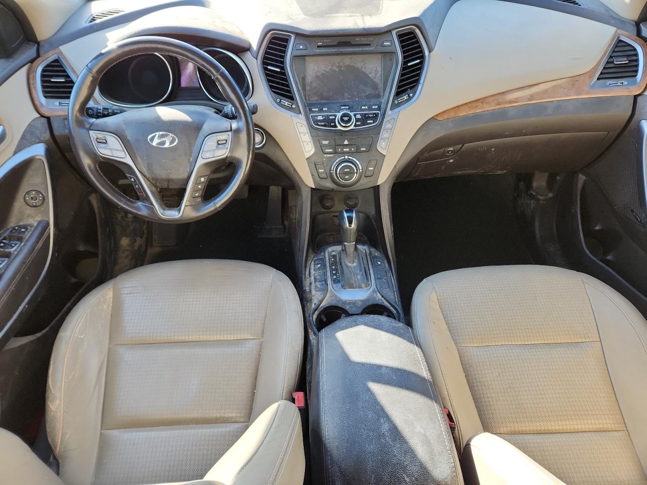 Hyundai SANTA FE Limited Image 8