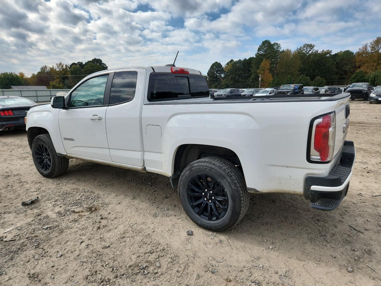 GMC Canyon Elevation Image 12
