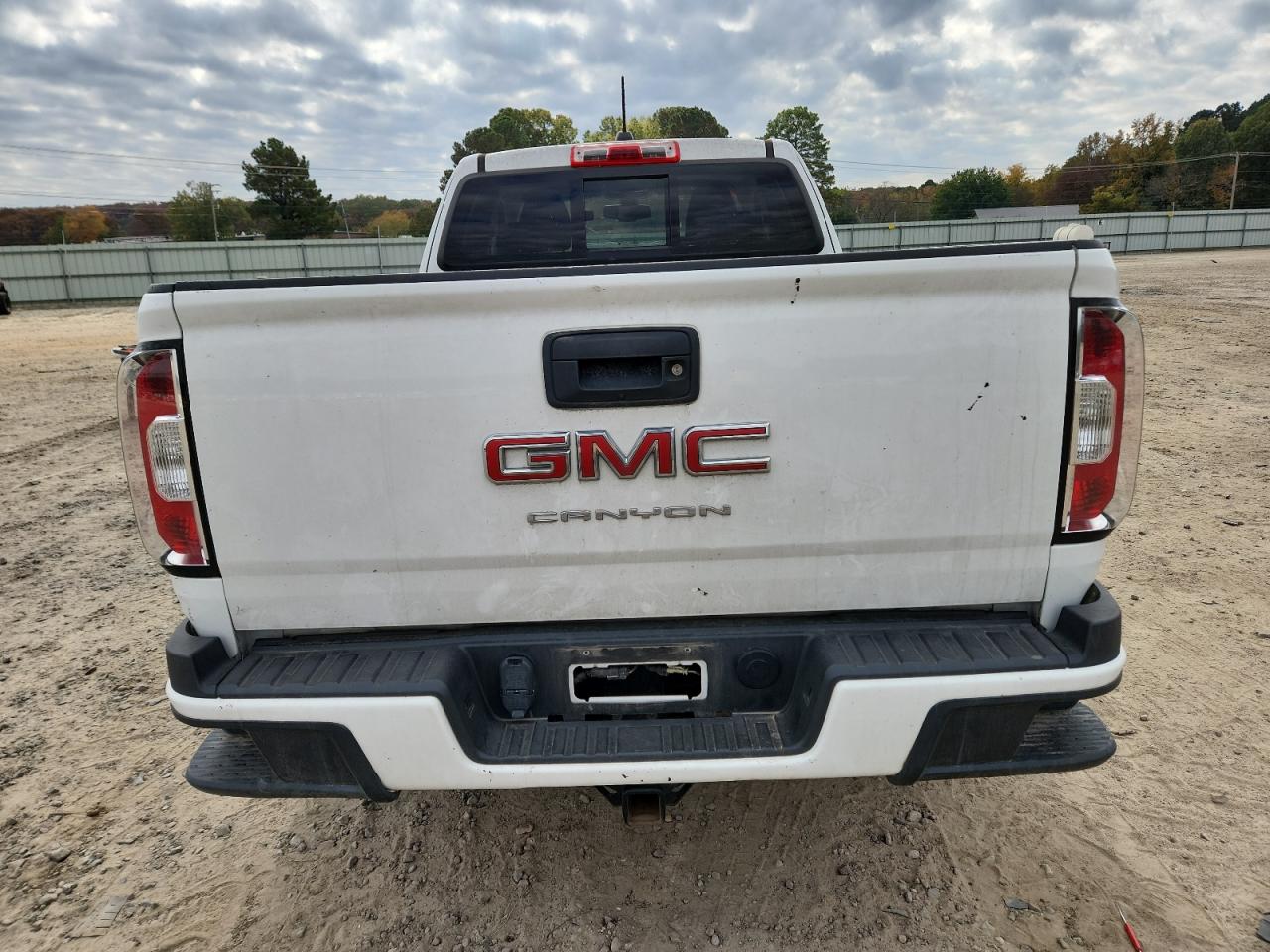 GMC Canyon Elevation Image 4