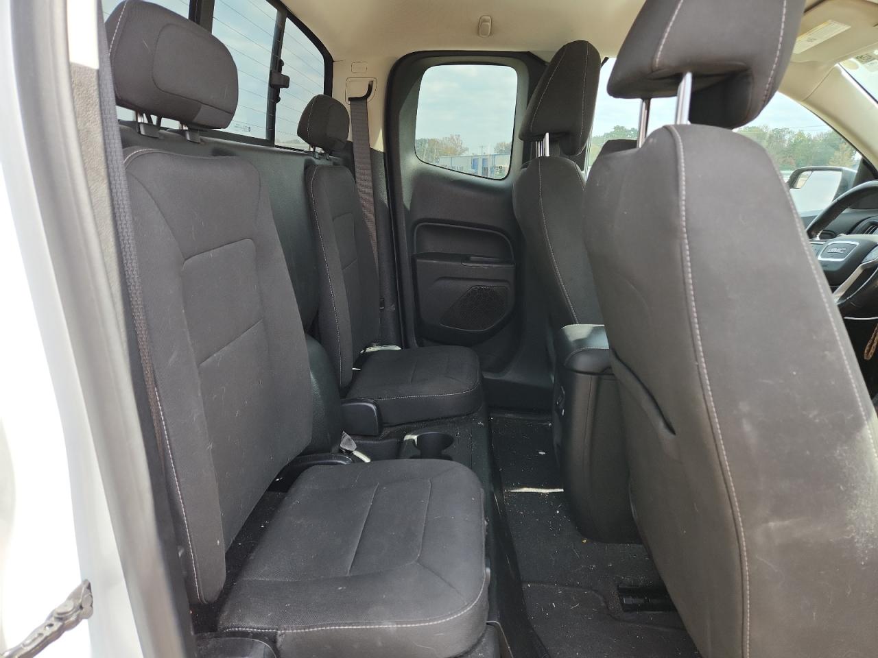 GMC Canyon Elevation Image 7