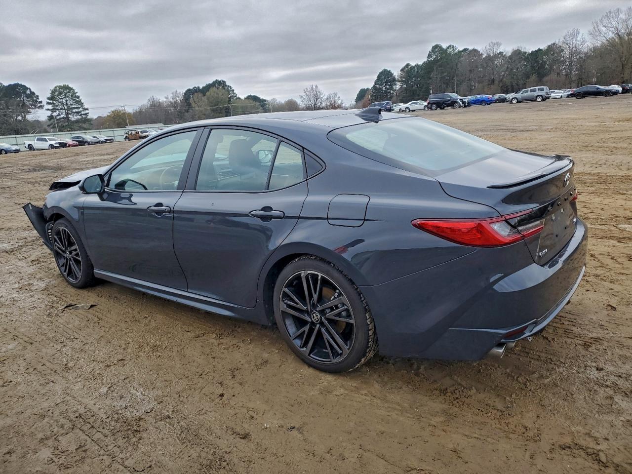 Toyota Camry Xse Image 6