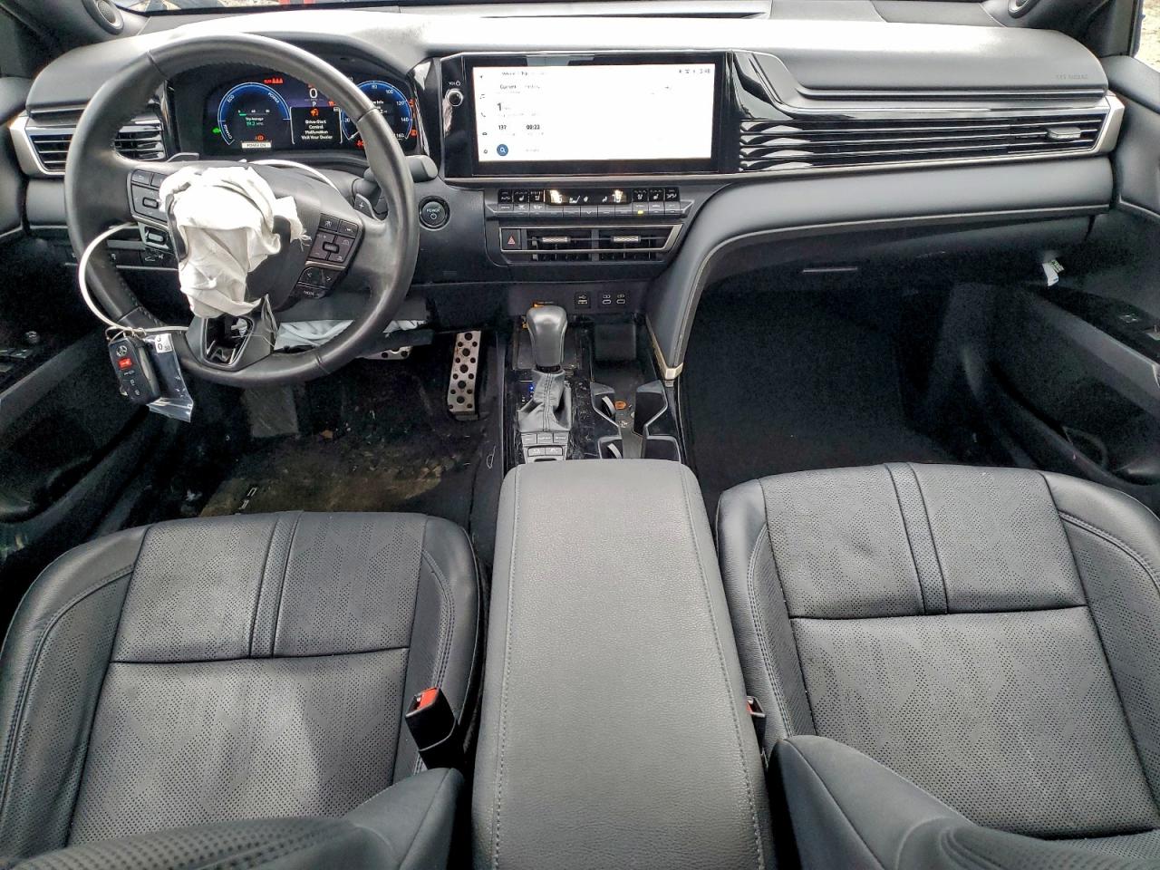 Toyota Camry Xse Image 8