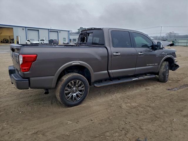 Nissan Titan Sl Image 4