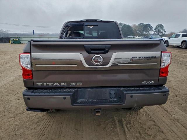 Nissan Titan Sl Image 7