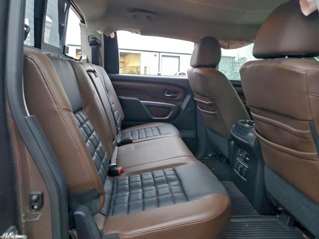 Nissan Titan Sl Image 8