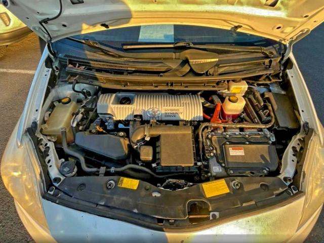 Toyota Prius Image 6