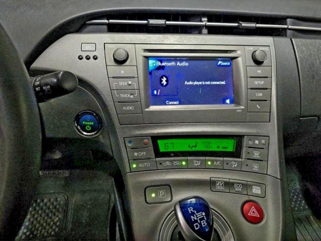 Toyota Prius Image 11