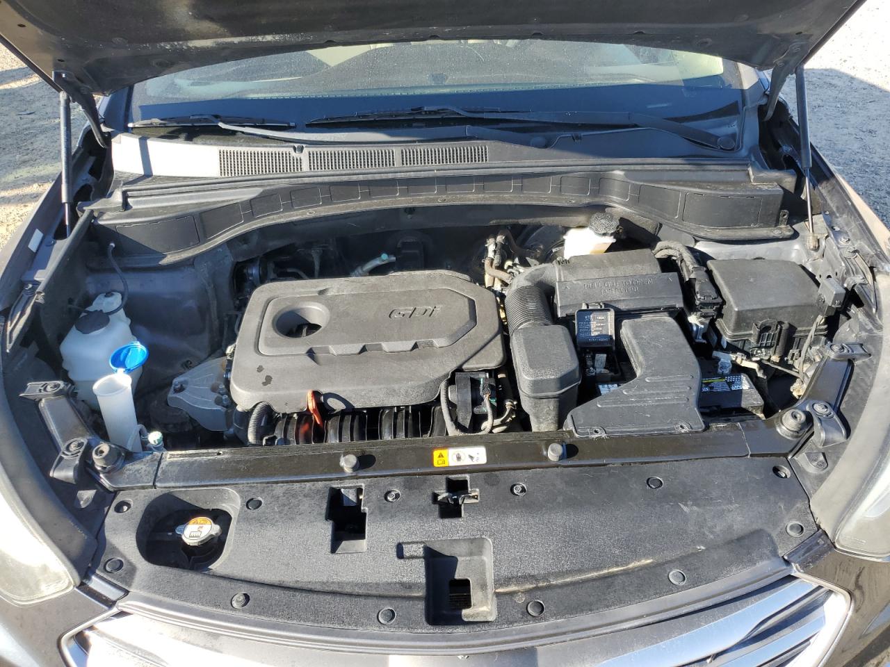 Hyundai SANTA FE Image 2