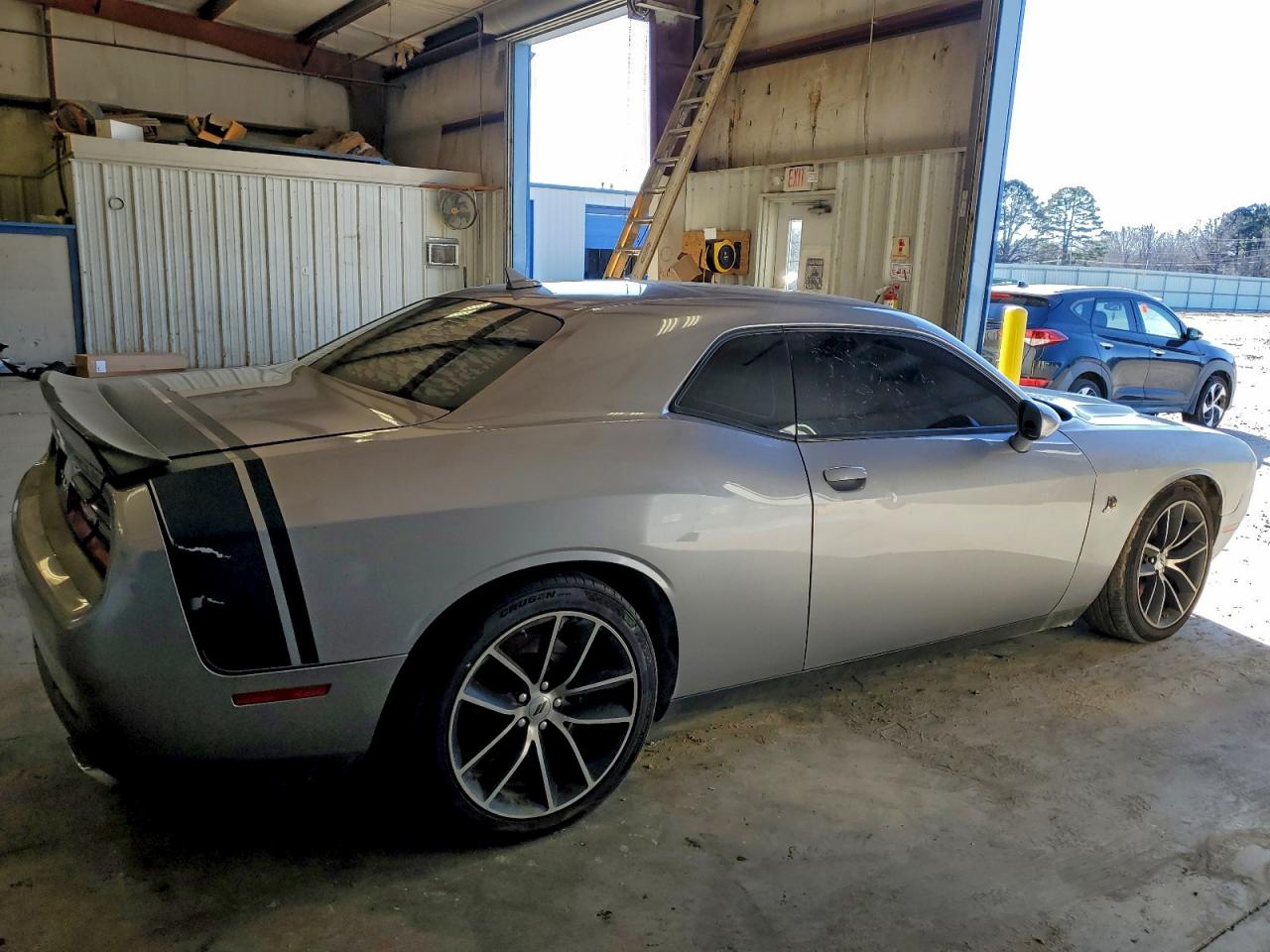 Dodge Challenger R/t 392 Image 2