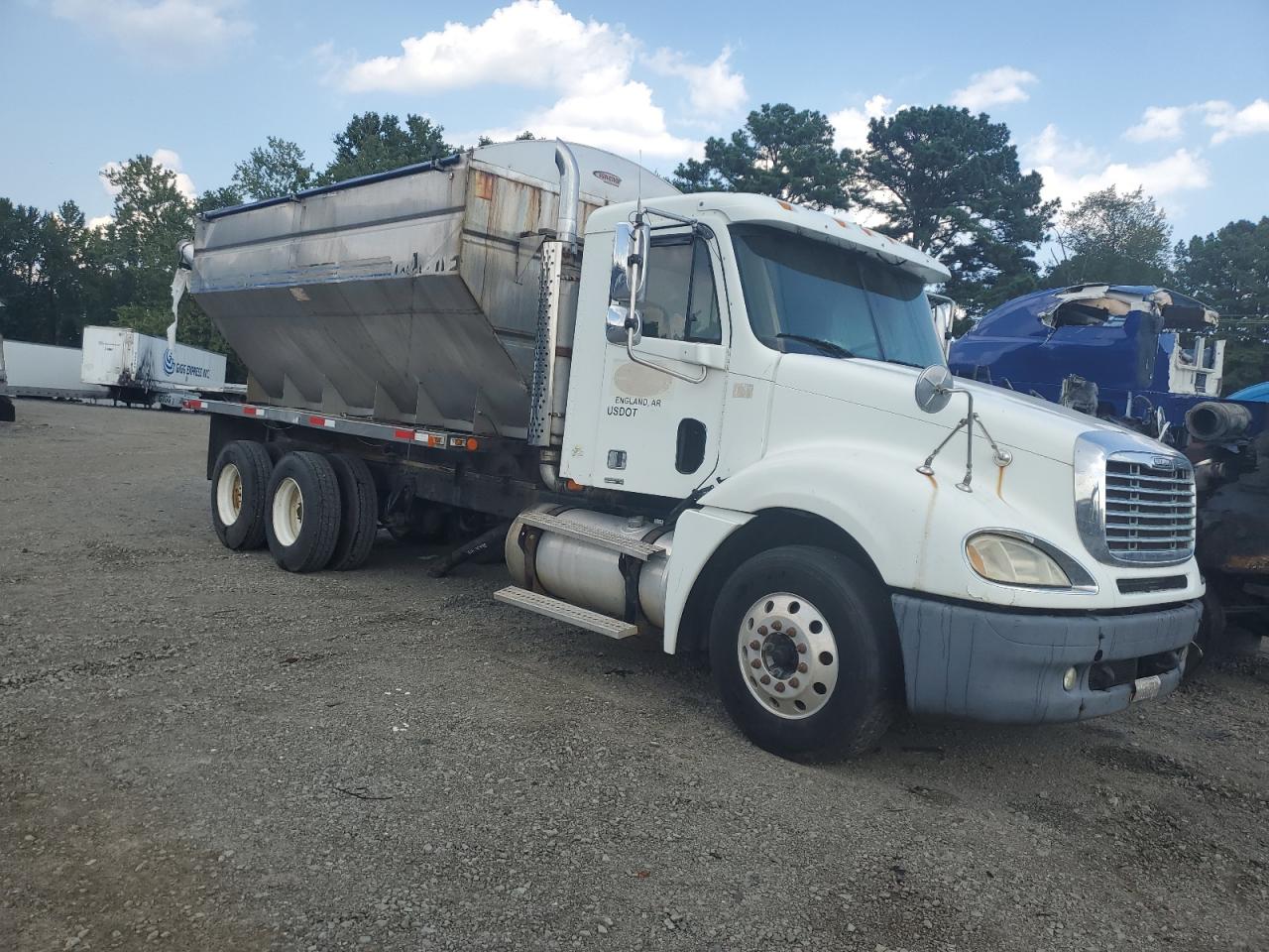 Freightliner Columbia 1 Columbia Image 1