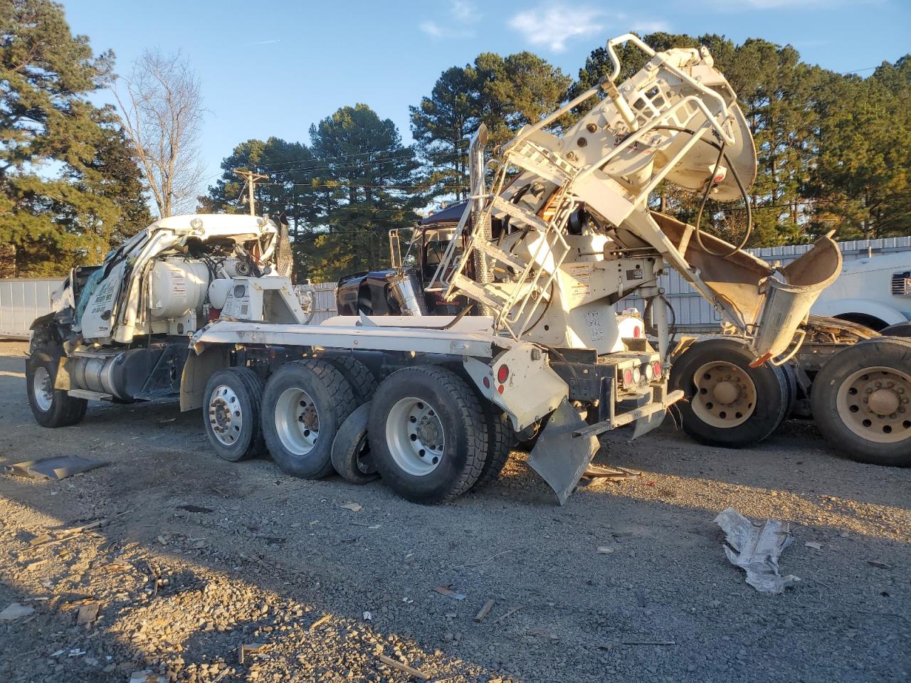 Kenworth Constructi T880 Image 3