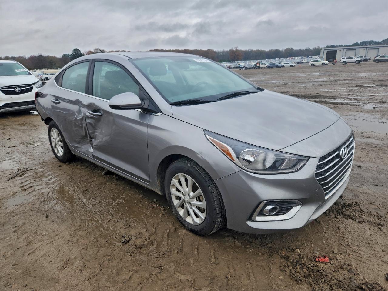 Hyundai ACCENT Se Image 4