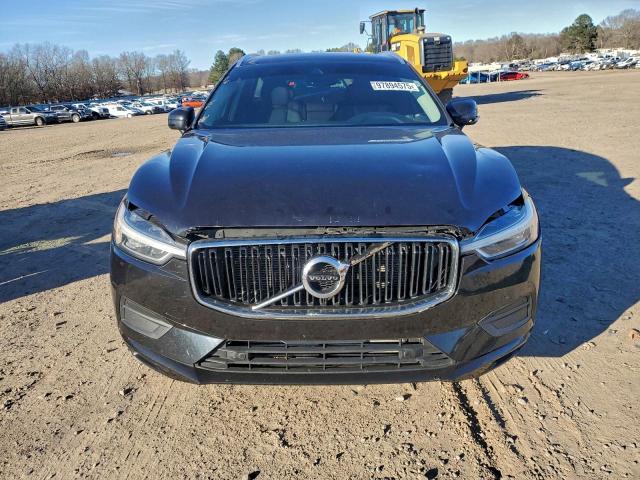 Volvo XC60 T5 Momentum Image 5