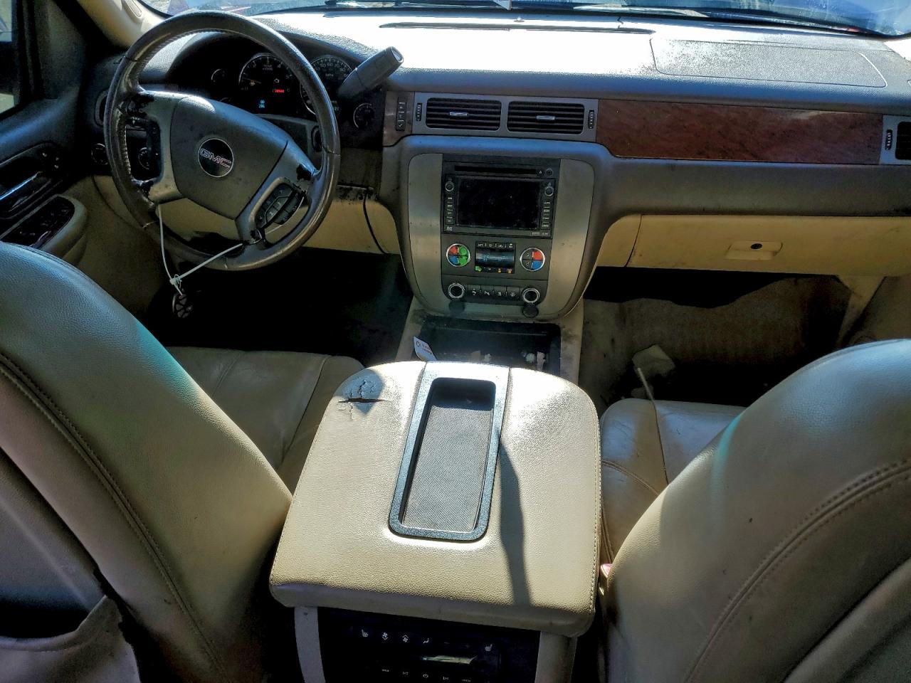 GMC Yukon K1500 Image 6