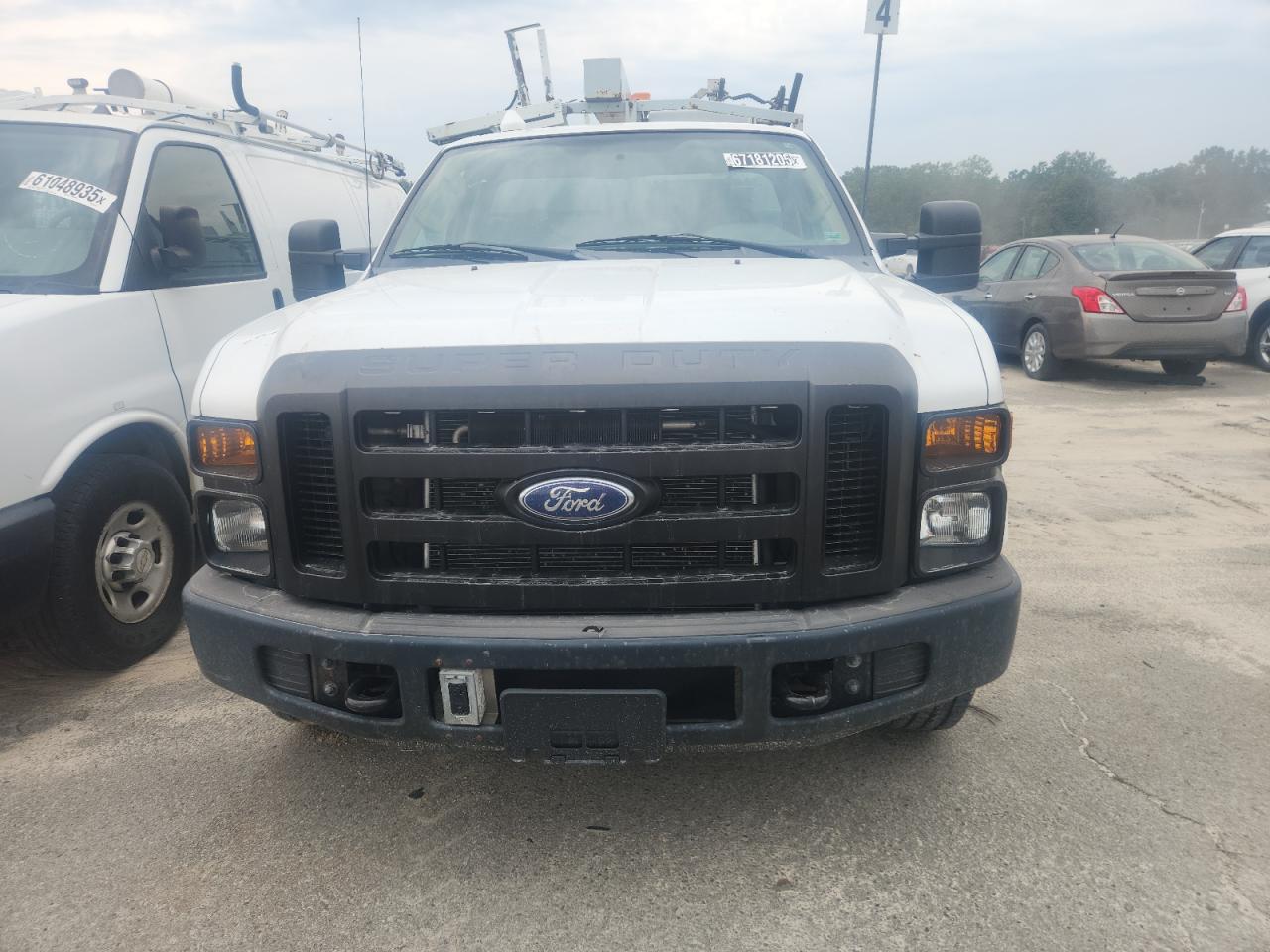 Ford F-350 Srw Super Duty Image 2