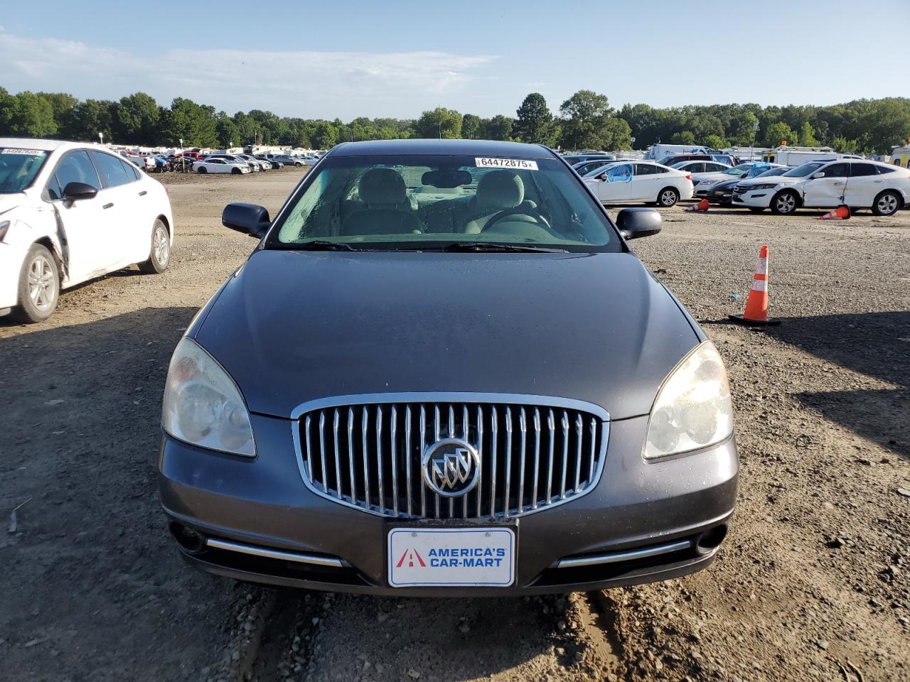 Buick Lucerne Cx Image 3