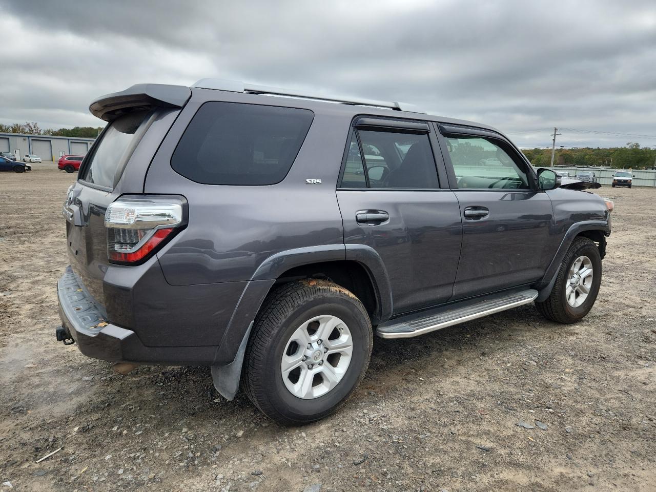 Toyota 4Runner Sr5 Image 3