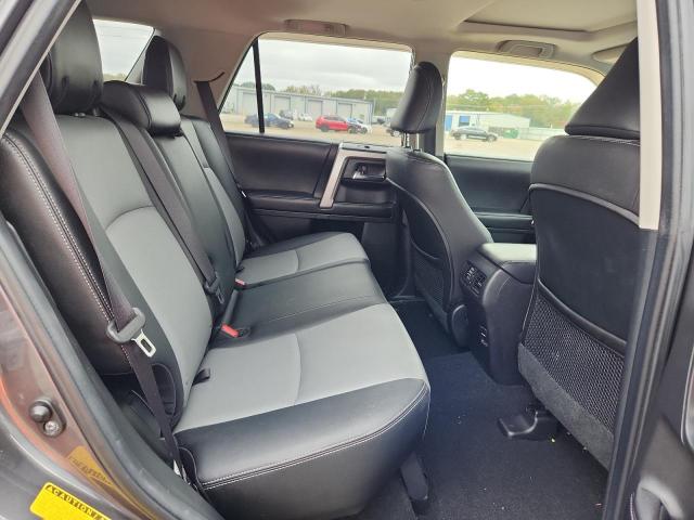 Toyota 4Runner Sr5 Image 9