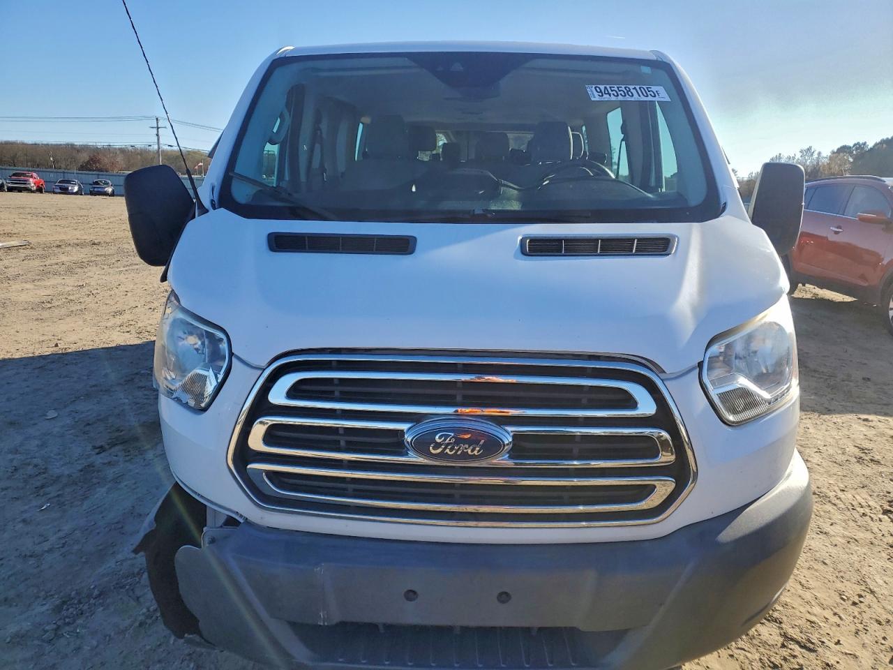 Ford Transit T-350 Image 3