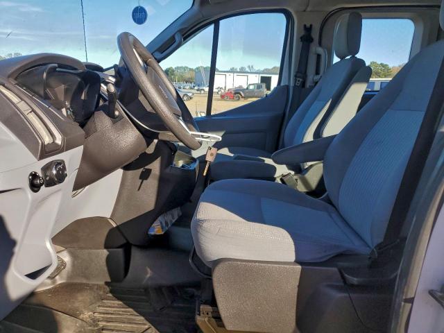 Ford Transit T-350 Image 11