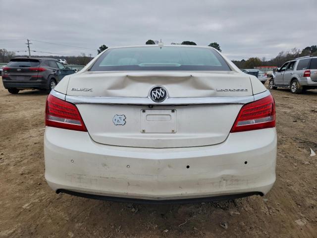 Buick LaCrosse Image 7