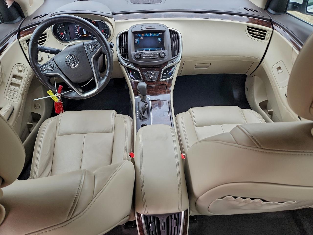 Buick LaCrosse Image 8