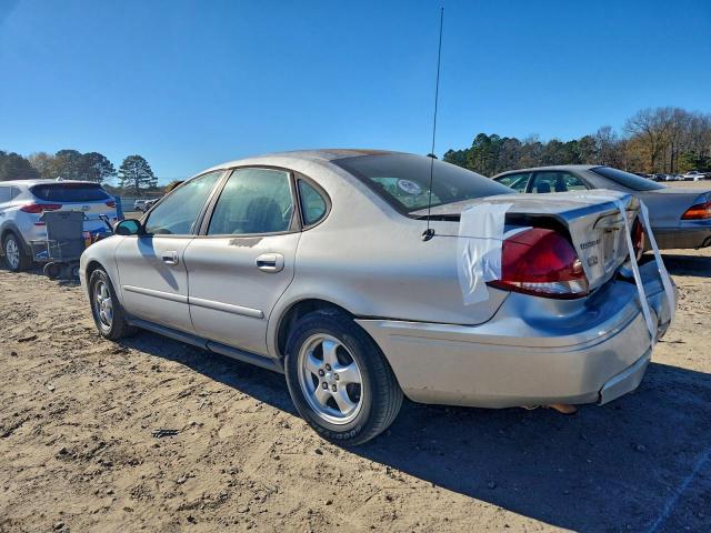 Ford Taurus Se Image 3