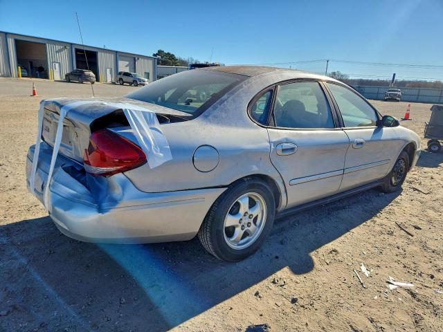 Ford Taurus Se Image 4